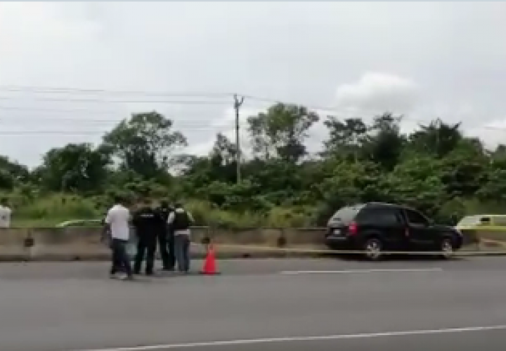 Lo matan a tiros en la autopista a la altura de Costa Verde [Video]