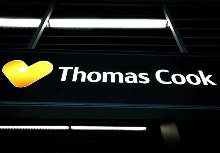 Agencia de viajes Thomas Cook quiebra y deja a miles de pasajeros varados 