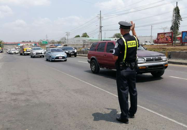 Policías víctimas de atropello por conductores ebrios y desorden en manejo