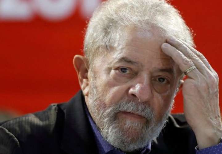 Lula da Silva afirma que el presidente de Brasil es un 'lamebotas' de Trump
