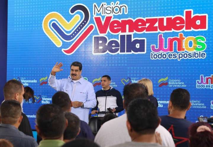 Maduro rechaza que patrocine protestas 