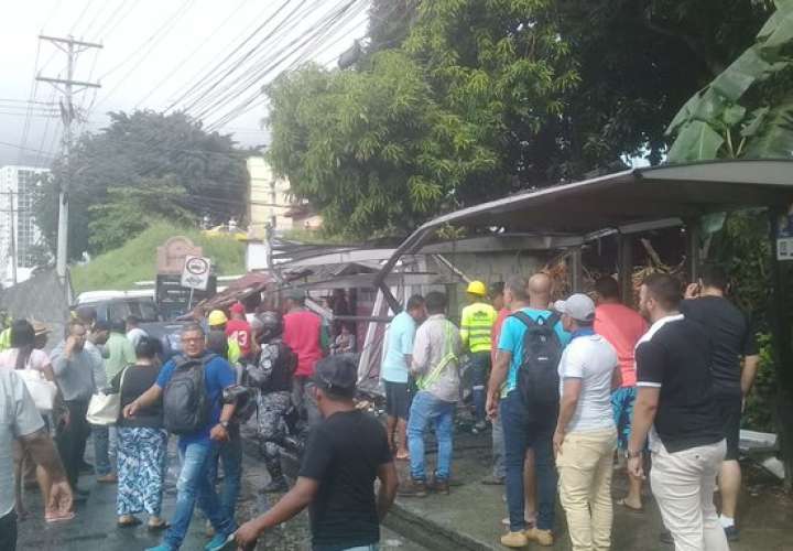 Tragedia:  Tres muertos deja accidente de tránsito en Villa Lorena [Videos]