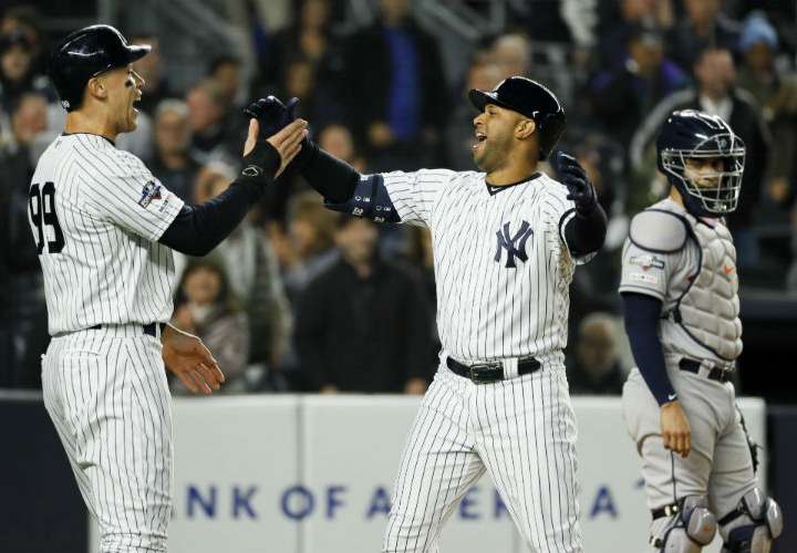 Yankees de Nueva York vencen a los Astros y siguen con vida 