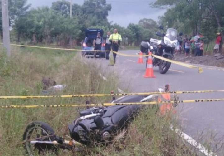 Motorizado muere en carretera chiricana