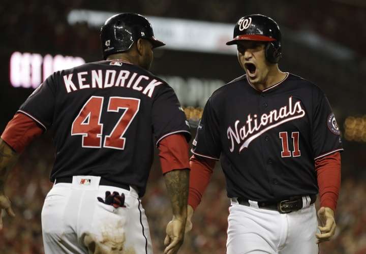 Howie Kendrick y Ryan Zimmerman. / Foto AP