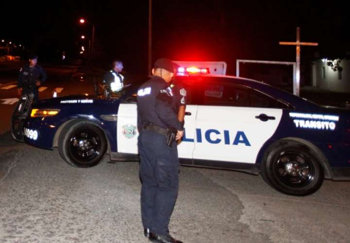 Atacan a policías en Pueblo Nuevo 