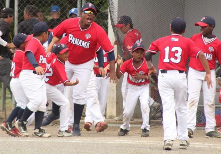 Los 'pequeñitos' sí saben ganarle a Colombia y Panamá gana el título U10