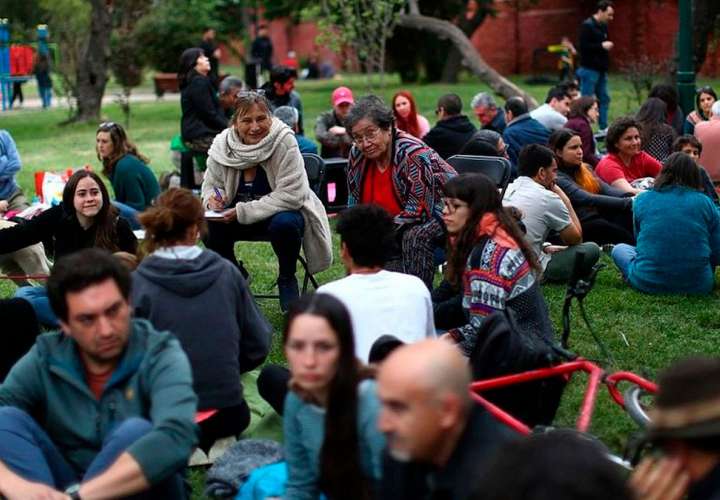 La tensión social baja en Chile a la espera de nuevas movilizaciones