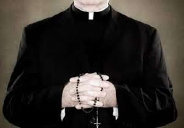 Fiscalía investiga escándalo sexual de sacerdotes