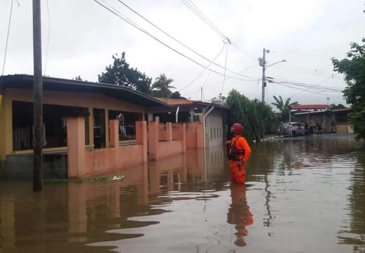 Casi 200 personas afectadas por inundaciones en Panamá Viejo y Ciudad Radial