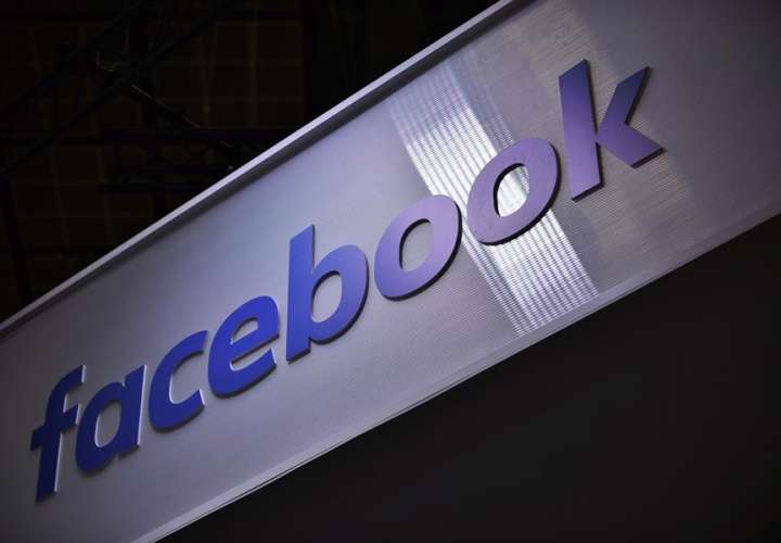 Facebook alerta de un fallo que activa la cámara del iPhone sin permiso