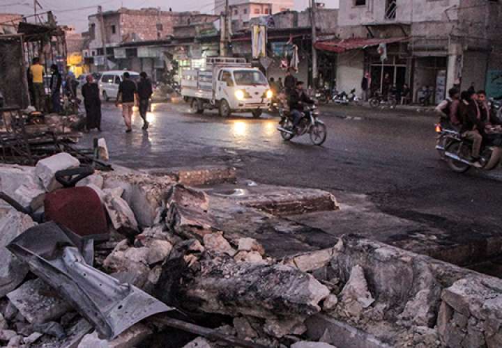 Al menos 19 muertos, 13 civiles, por coche bomba en norte de Siria, según ONG