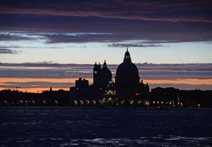 Venecia empieza a respirar tras su peor inundación en más de medio siglo