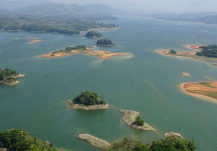Lago Gatún sigue por debajo de nivel esperado a pesar de las recientes lluvias