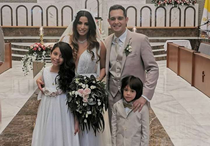 Ingrid De Ycaza se casó con el amor de su vida por la iglesia