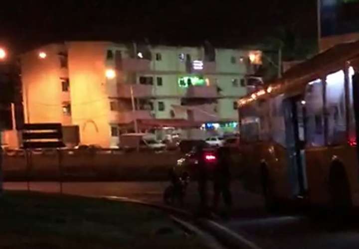 Metrobús atropella y mata a un peatón en la avenida de Los Mártires (Video)