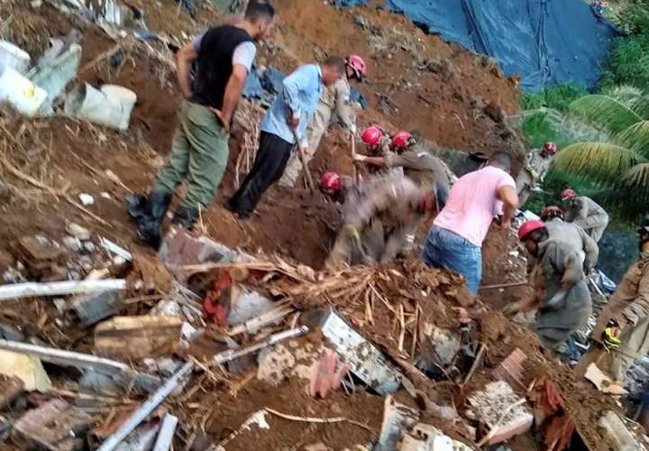 Sube a siete el número de muertos tras un deslizamiento de tierra en Brasil