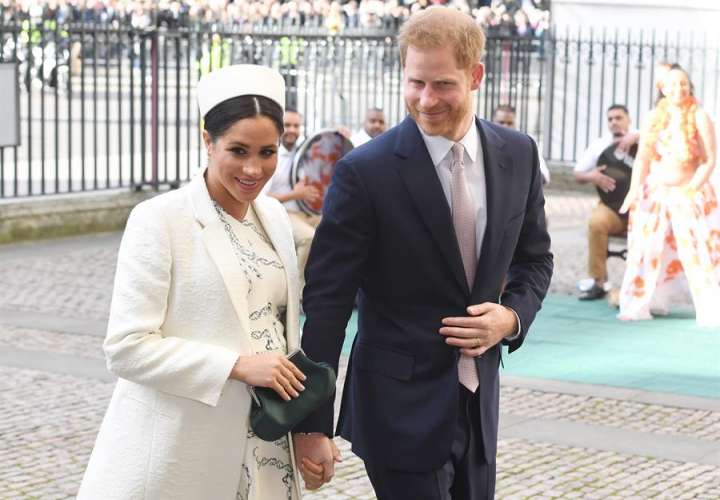 El príncipe Harry y Meghan Markle renuncian a la realeza británica