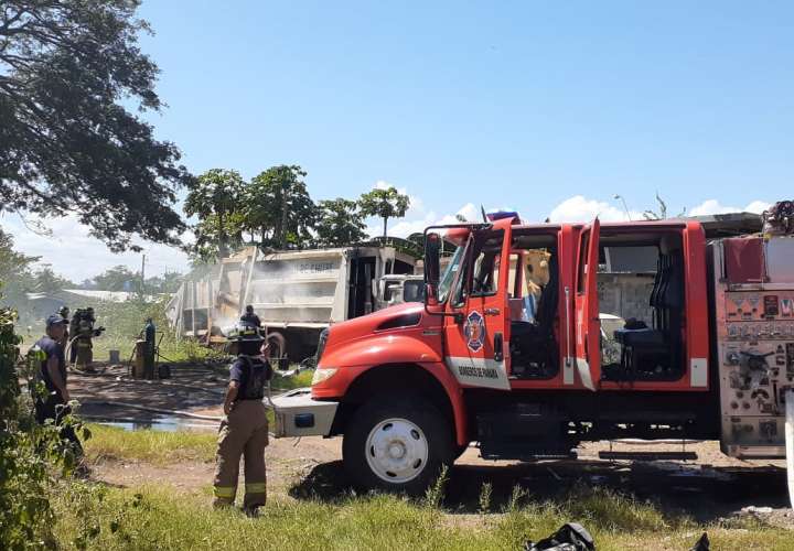 Chispa encendió camión compactador en desuso de la Alcaldía de Chitré