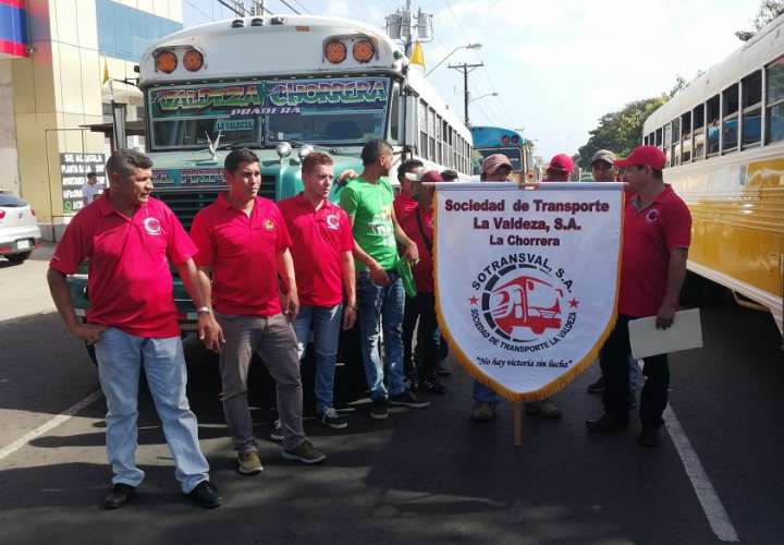 Transportistas de autobuses de La Valdeza piden a la Attt que avale prestataria