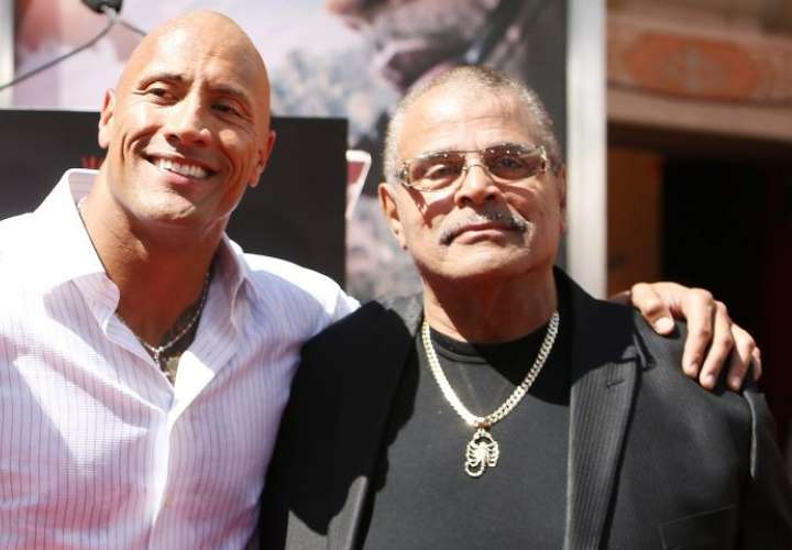 El luchador Rocky Johnson, padre de The Rock, muere a los 75 años