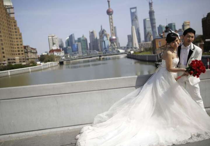 China pide que se pospongan las bodas y no se hagan funerales por el coronavirus