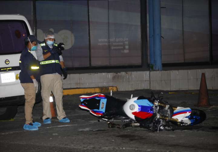 Motociclista venezolano muere en la vía Tumba Muerto