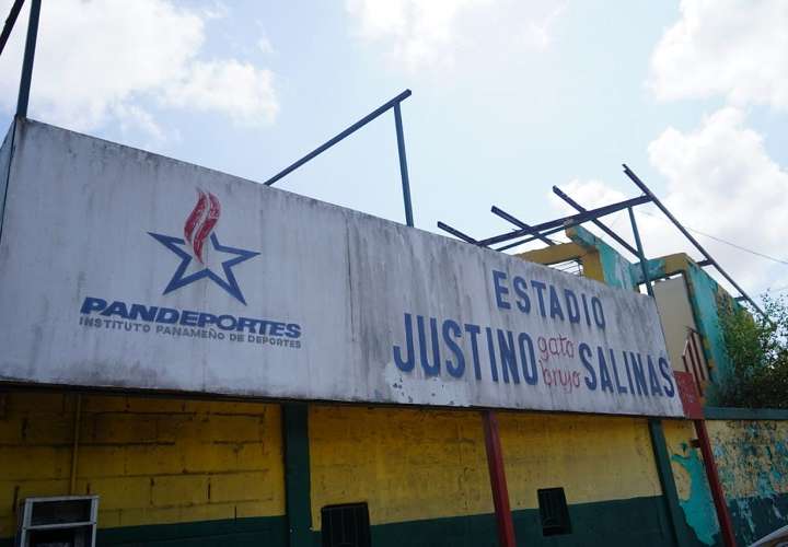 El Justino Salinas cerró sus puertas en el 2017 luego de que colpsara una pared en el área de los jardines. Foto: Pandeportes