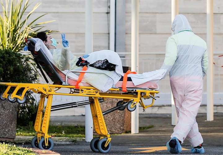 Italia supera los 2.000 los muertos con coronavirus, 349 más que ayer