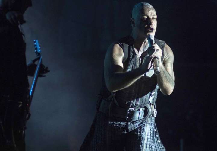 El cantante de Rammstein está en cuidados intensivos por coronavirus