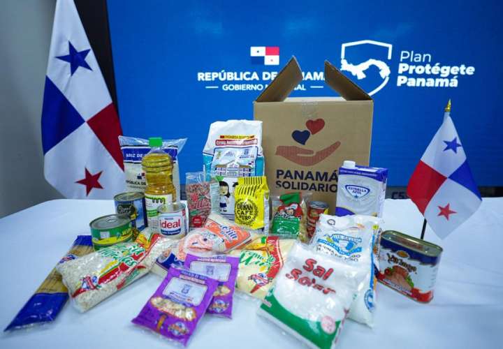 Entregan bolsas de comida a El Chorrillo y otros puntos del país