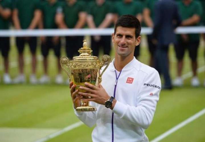 Novak Djokovic fue el campeón del año pasado del Abierto de Wimbledon en la rama masculina. 