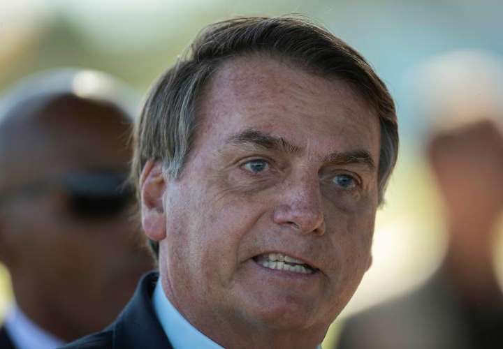 Jair Bolsonaro solicita reabrir comercios 