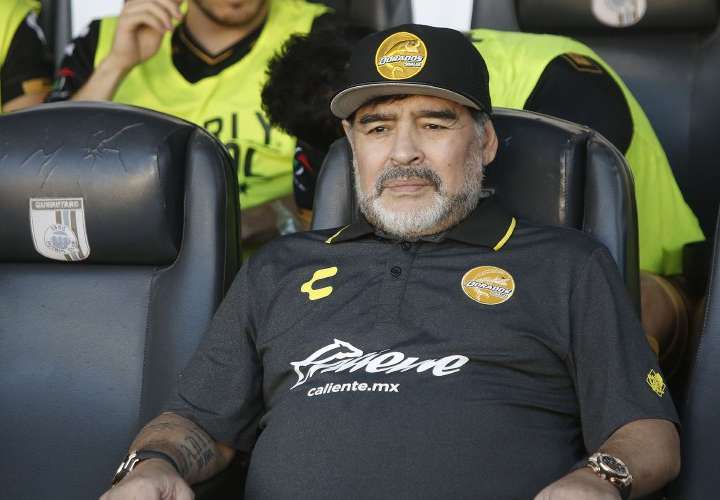 Maradona, a favor del impuesto a la riqueza