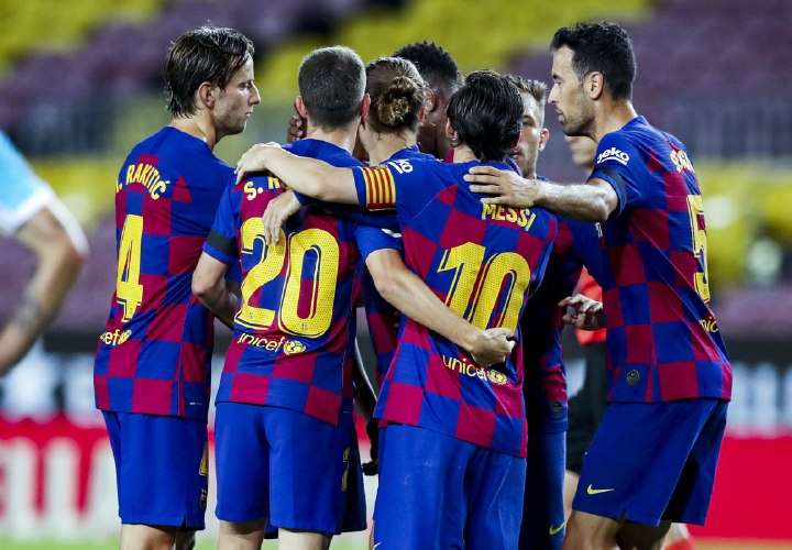Barcelona sigue firme en la cima de la Liga Española