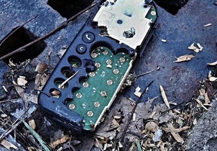  Desmantelar residuos electrónicos expone a productos peligrosos para la salud