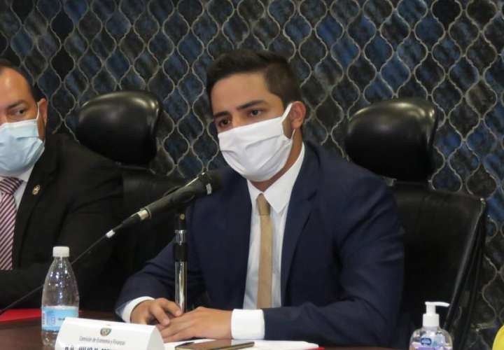 Diputado Julio Mendoza confirma que tiene coronavirus