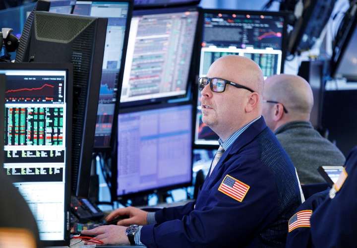 Wall Street cierra en verde y el Nasdaq renueva récord por datos de empleo