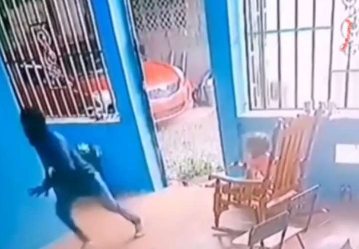 ¡Terror! Sujetos armados entran a una casa llena de niños en Pacora