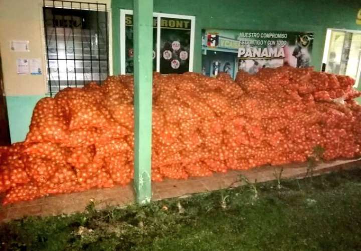 Frenan contrabando de cebollas y tomates en zona fronteriza de Chiriquí