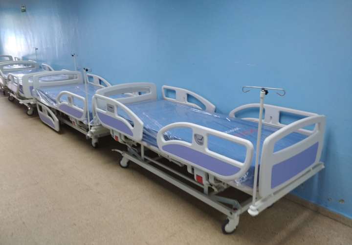 Nueve camas más para reforzar sala COVID-19 en complejo hospitalario de Colón