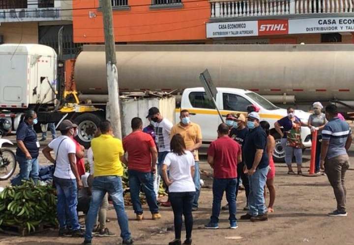 Vendedores de La Chorrera protestan por multas aplicadas por Acodeco 