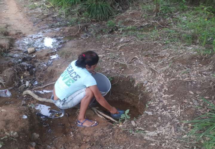 Familias humildes sin agua, comida ni techo en Veraguas