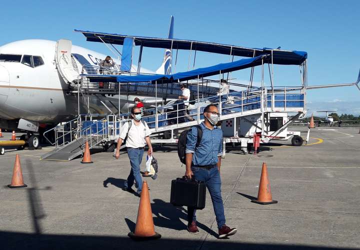 Reanudan vuelos nacionales en el Aeropuerto Internacional Enrique Malek
