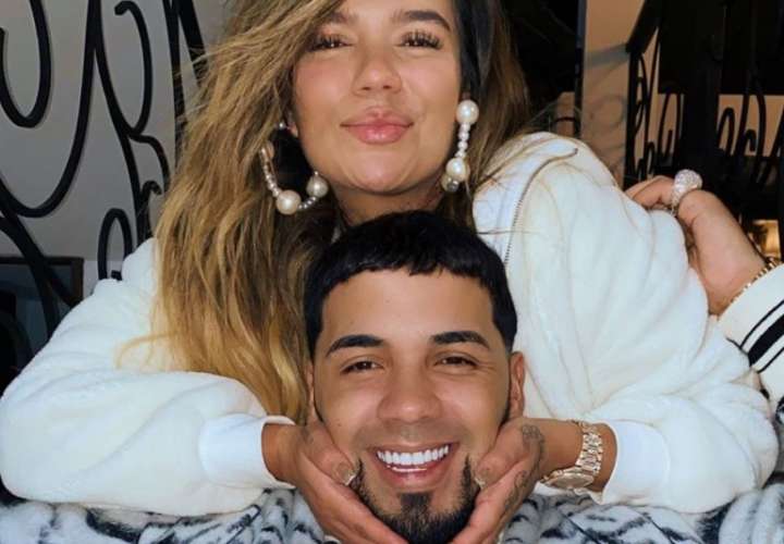 ¿Se acabó el amor? Rumores indican que Karol G y Anuel terminaron