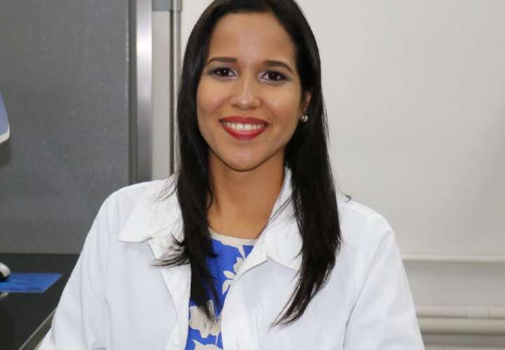 Panameña gana premio por proyecto de terapia de COVID-19 con células madre