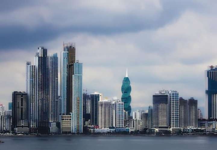 Caen préstamos y utilidades de bancos en Panamá