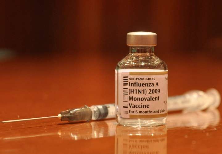 México sufre robo de 10,100 vacunas contra la influenza que iban en un camión