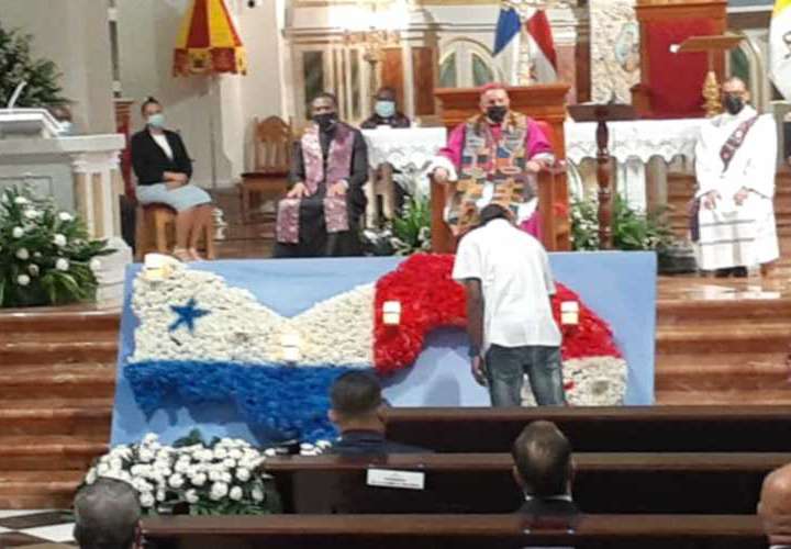 Líderes religiosos oran por Panamá, Nito no asiste por estar en cuarentena