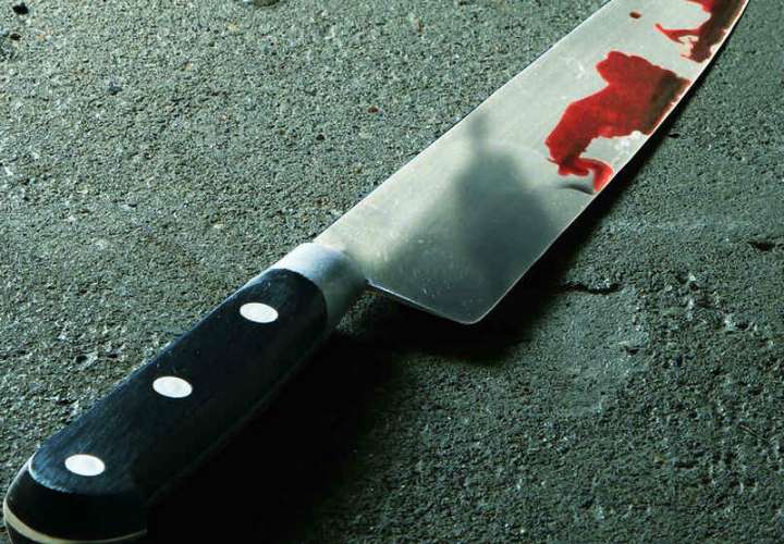 ¡Horrible! Mata a cuchilladas a su mujer en Caimitillo (Videos)